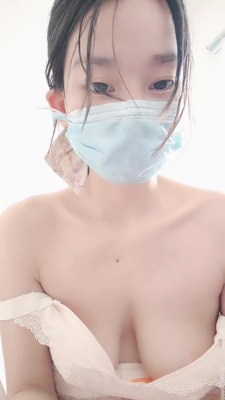 二零二三八月二十九号单身哺乳少妇